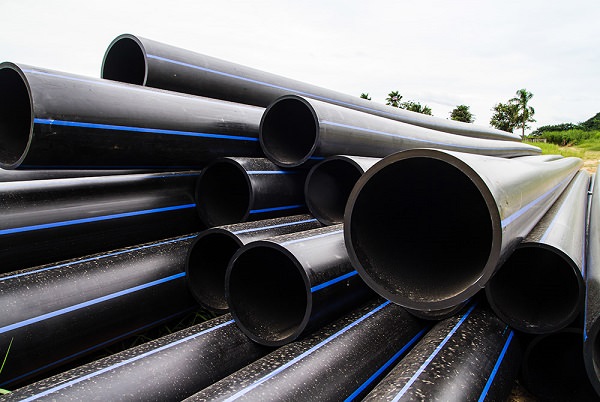 Lô ống nhựa HDPE chính hãng tại nơi thi công dự án.